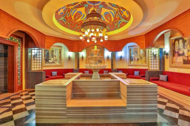 Crystal Family Resort & SPA