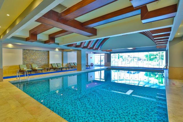 Crystal Family Resort & SPA