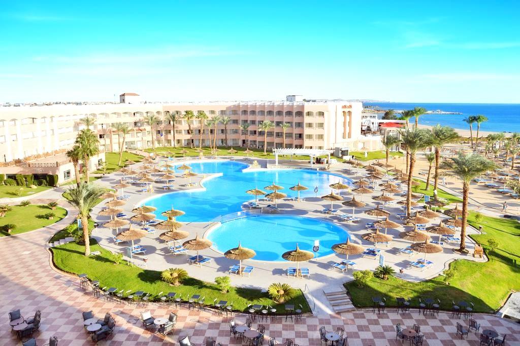 Beach Albatros Resort