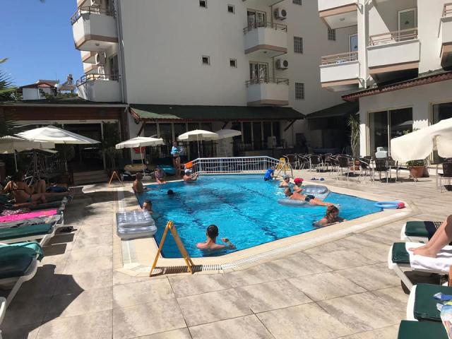 Kleopatra Remi Hotel