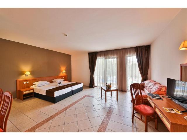 Prestige Hotel & Aquapark