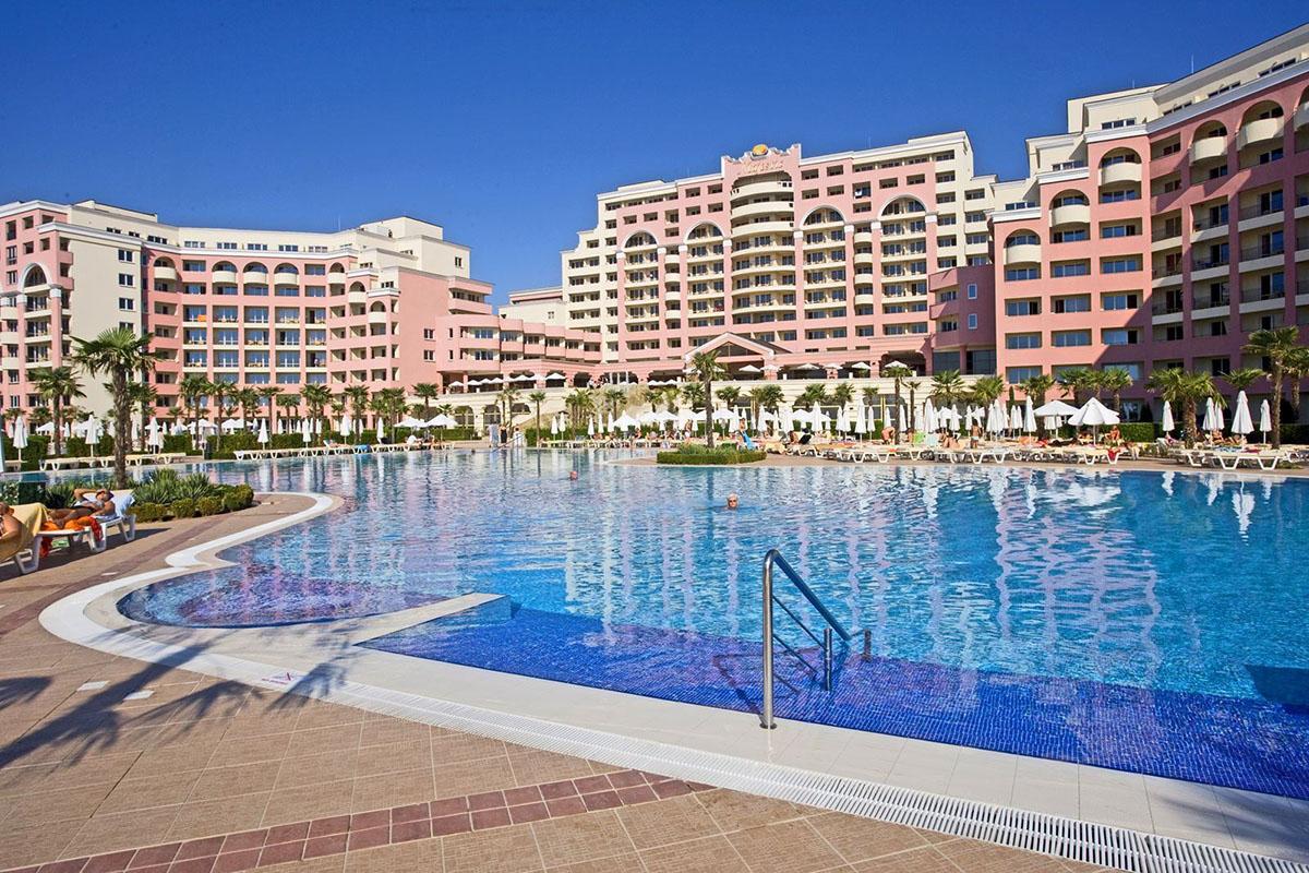 Hotel DIT Majestic Beach Resort