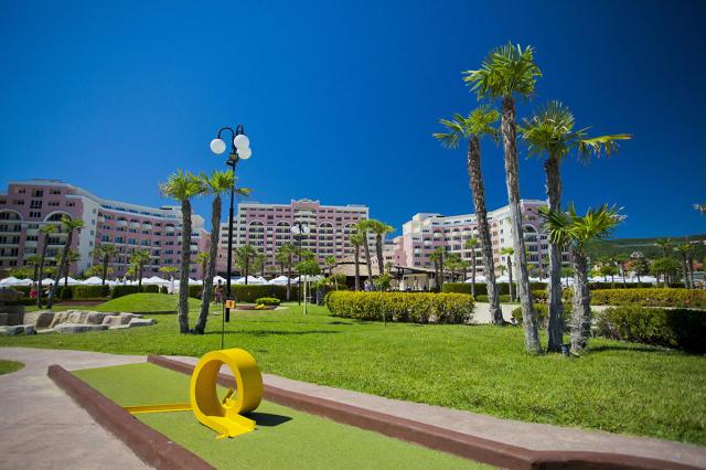 Hotel DIT Majestic Beach Resort