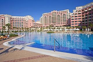 Dit Majestic Beach Resort