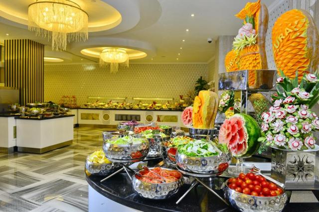 Azura Deluxe Resort & SPA