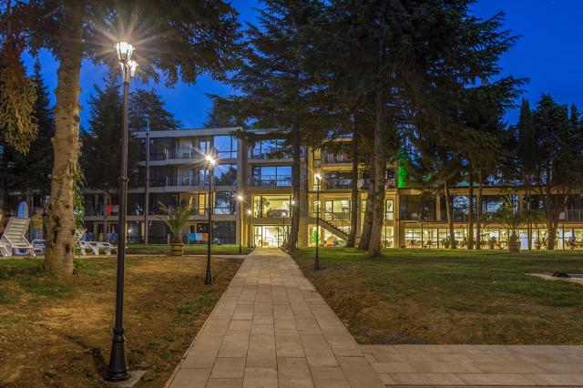 Hotel Queen Nelly Park