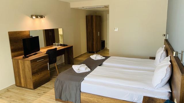 Hotel Queen Nelly Park