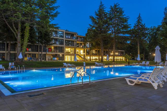 Hotel Queen Nelly Park