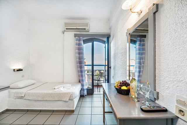 IRO Hotel