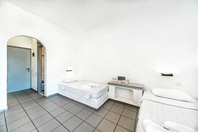 IRO Hotel