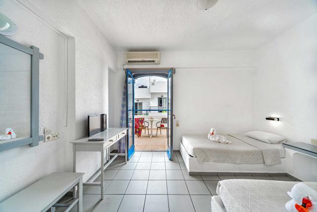 IRO Hotel