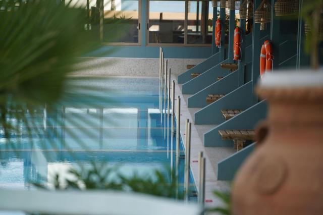 Sun Bay Hotel