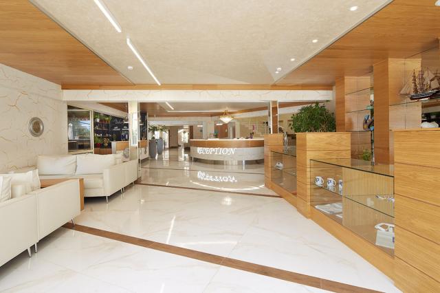 Hotel Kavkaz