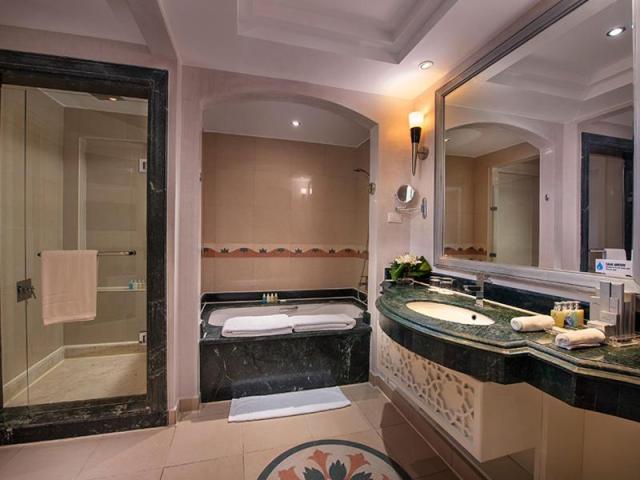 Premier Le Reve Hotel & Spa
