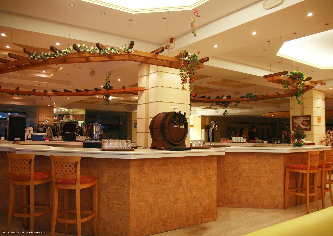 Hotel Eri Beach & Village