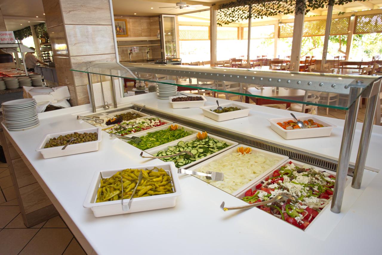 Hotel Eri Beach & Village