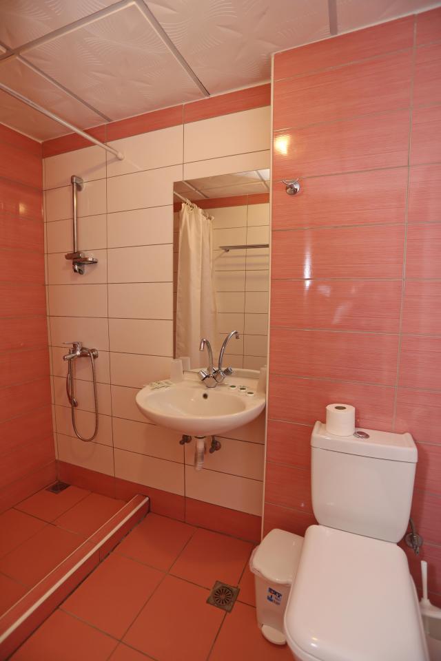 Hotel Eri Beach & Village