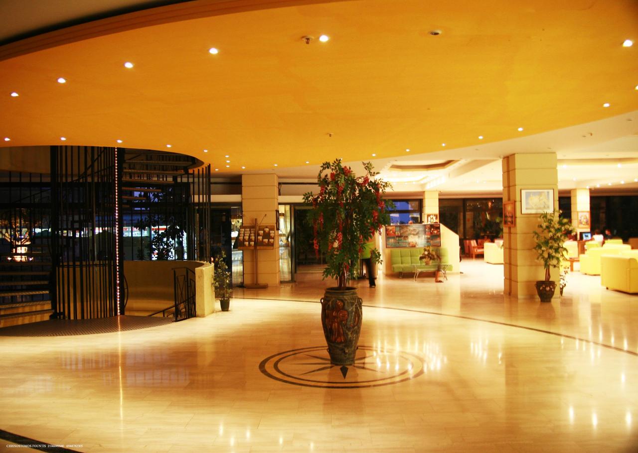 Hotel Eri Beach & Village