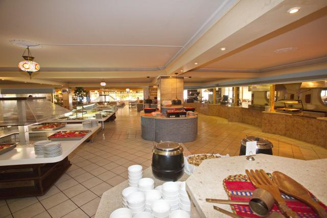 Hotel Eri Beach & Village