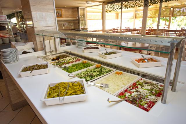 Hotel Eri Beach & Village
