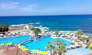 Eri Beach & Village