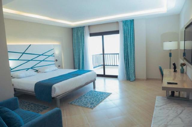 Gravity Hotel & Aqua Park
