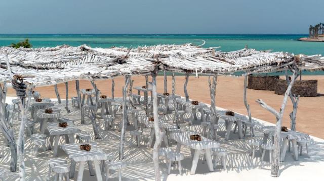 Meraki Resort