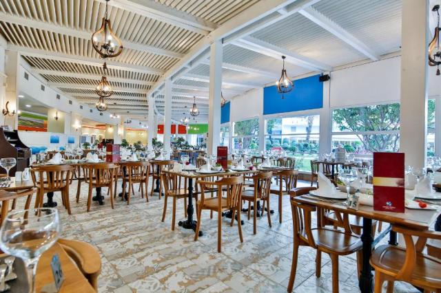 Crystal Admiral Resort & SPA