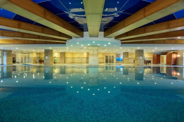 Crystal Admiral Resort & SPA