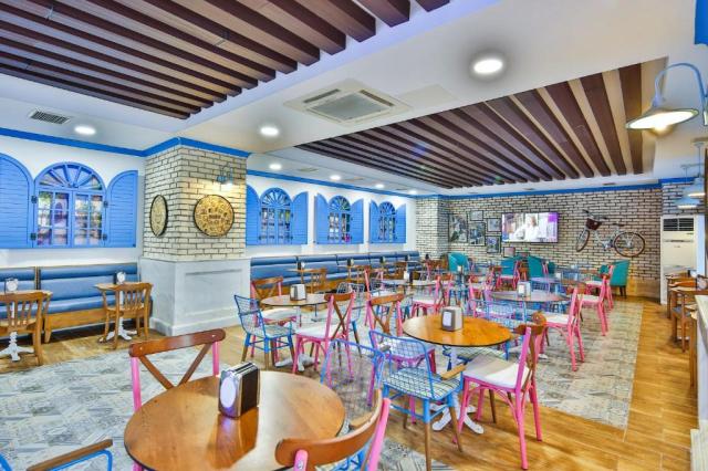 Crystal Admiral Resort & SPA