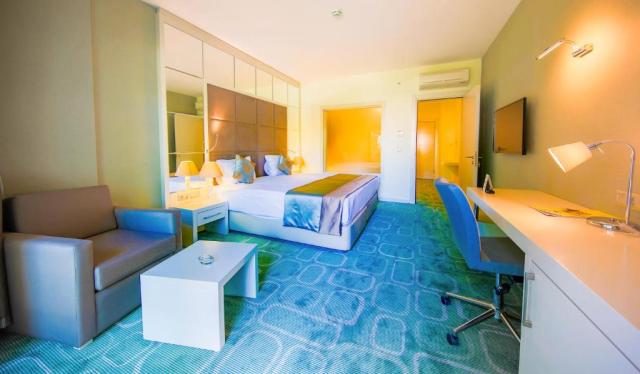 Horus Paradise Luxury Resort