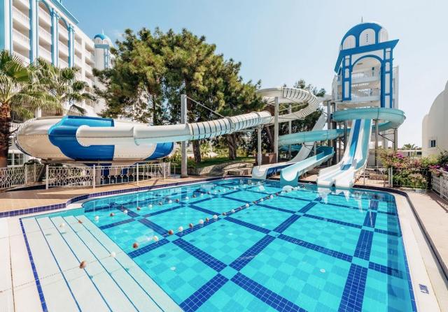 Rubi Platinum Spa Resort & Suites