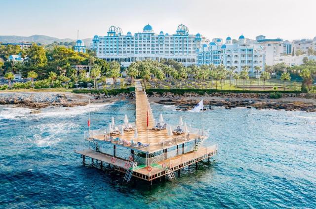Rubi Platinum Spa Resort & Suites