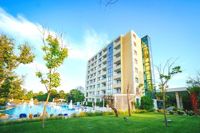 Hotel Perla Royal