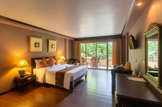 Kombinace - Fair House Beach Resort ****, Bangkok Palace Hotel 