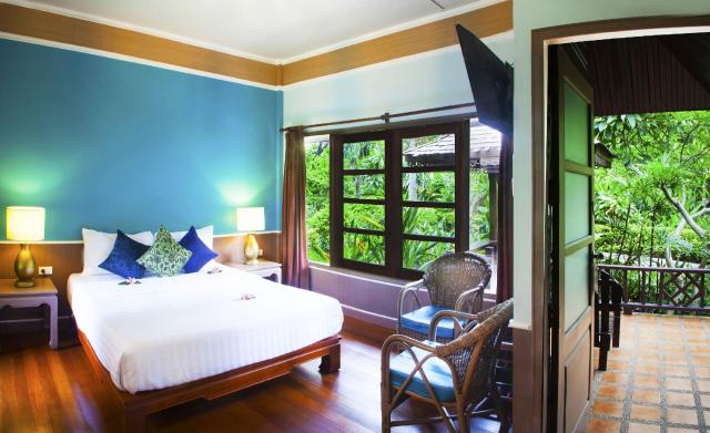 Kombinace - Fair House Beach Resort ****, Bangkok Palace Hotel 