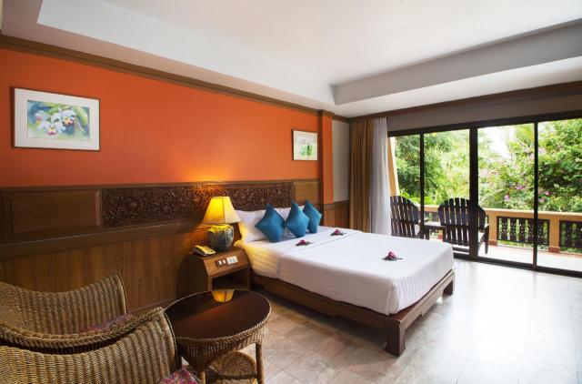 Kombinace - Fair House Beach Resort ****, Bangkok Palace Hotel 