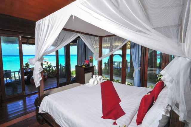 Kombinace - Anda Resort ***, Ko Lipe(Thajsko), Royal Lanta Reso
