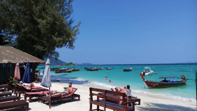 Kombinace - Anda Resort ***, Ko Lipe(Thajsko), Royal Lanta Reso