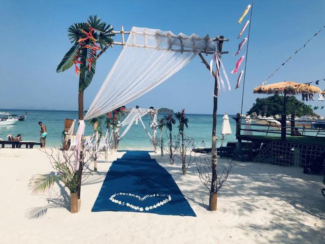 Kombinace - Anda Resort ***, Ko Lipe(Thajsko), Royal Lanta Reso
