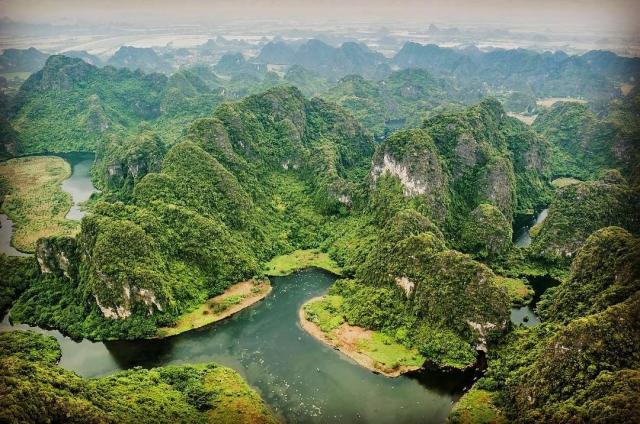 Hory a ostrovy Severného Vietnamu