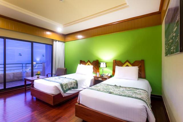 Kombinace - Garden Sea View Resort ***, Bangkok Palace Hotel **