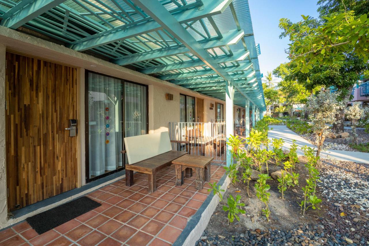 Kombinace - Baan Samui Resort ***, Bangkok Palace Hotel ****, B
