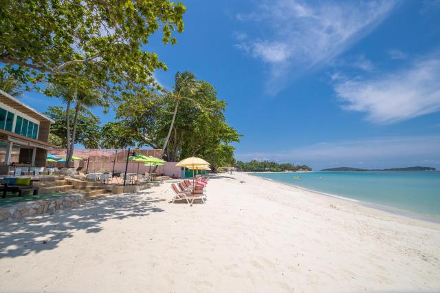 Kombinace - Baan Samui Resort ***, Bangkok Palace Hotel ****, B