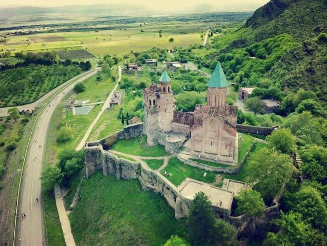 Za krásami Kaukazu (Azerbajdžan - Gruzínsko - Arménsko)
