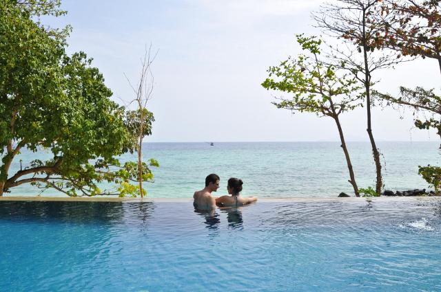 Kombinace - Holiday Inn Resort ****, Phi Phi, Best Western Bang