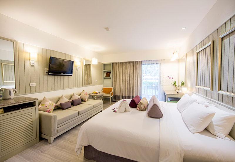 Kombinace - Katathani Resort *****, Phuket, Bangkok Palace Hote