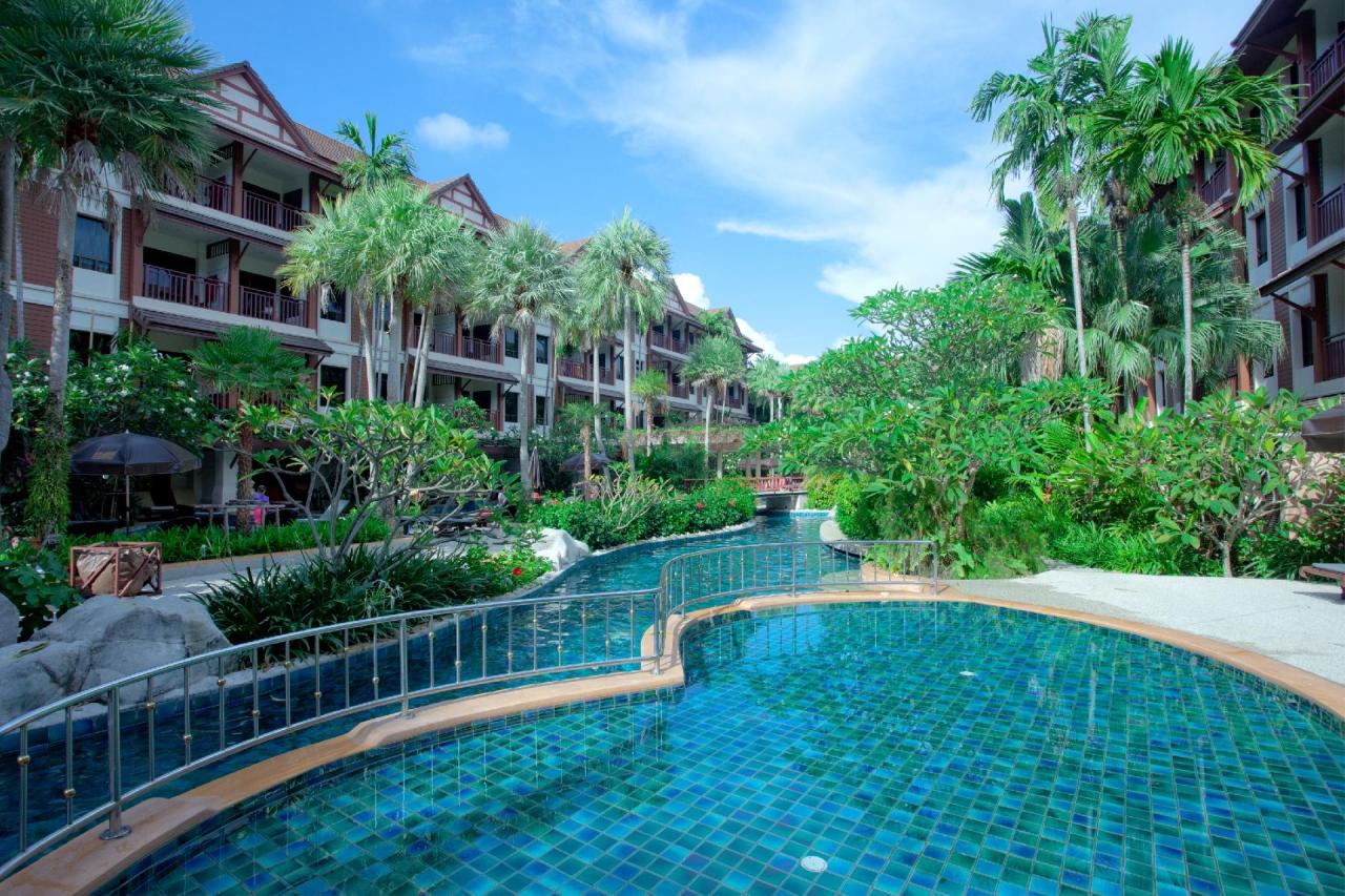Kombinace - Kata Palm Beach Resort ****, Phuket, Bangkok Palace