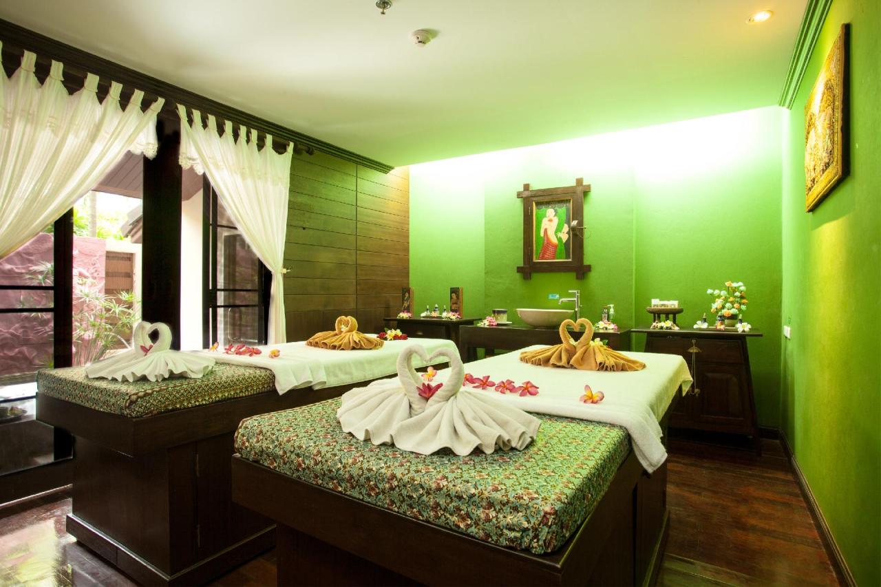 Kombinace - Kata Palm Beach Resort ****, Phuket, Bangkok Palace