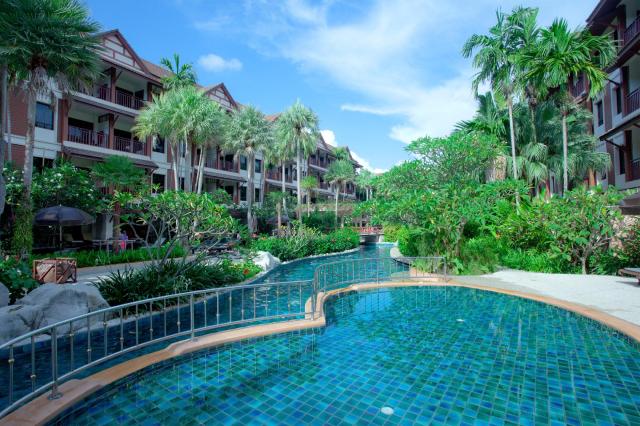 Kombinace - Kata Palm Beach Resort ****, Phuket, Bangkok Palace